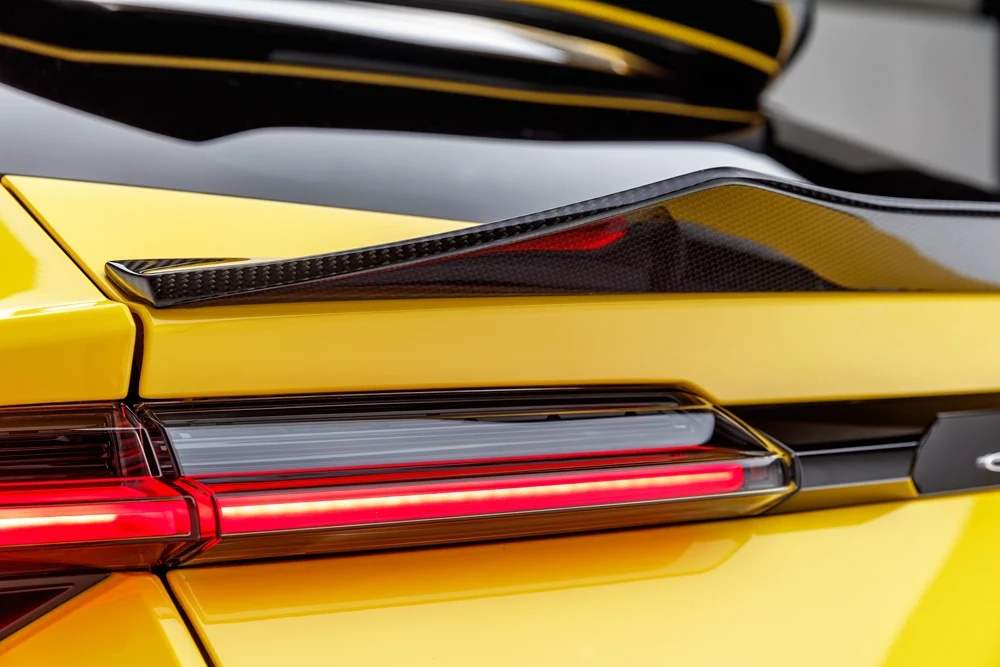 Vorsteiner Decklid Spoiler Lamborghini Urus X - Image 3
