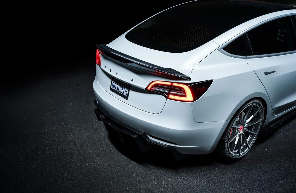 Vorsteiner Decklid spoiler Tesla Model 3 - Image 4